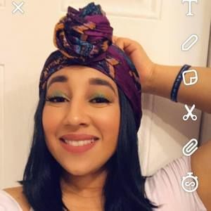 Meet your Posher, Adamaris